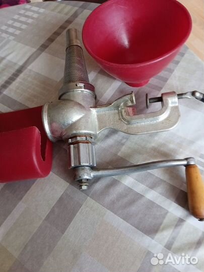 Соковыжималка шнековая ручная