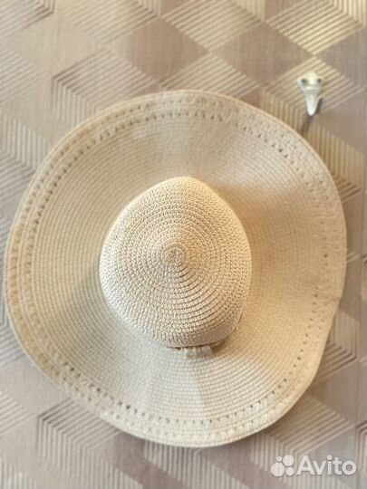 Шляпа соломенная