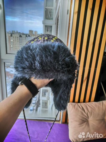 Шапки 4 штуки 48-50 зима и демисизон новые и б/у