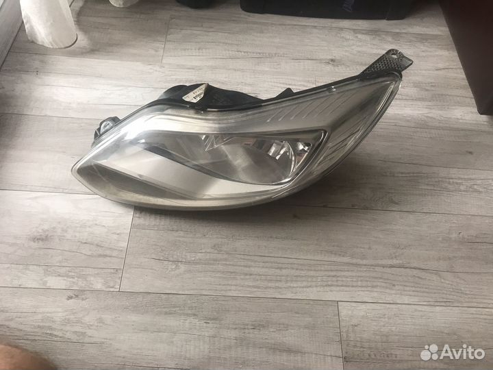 Фара левая ford focus 3