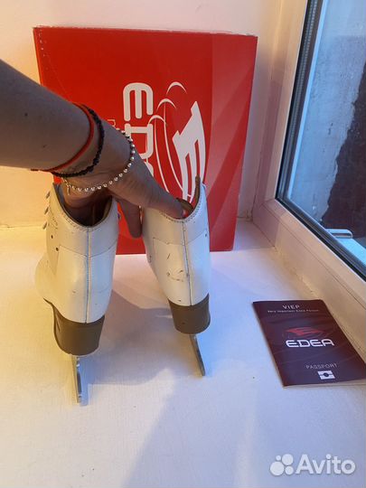 Фигурные коньки edea 200