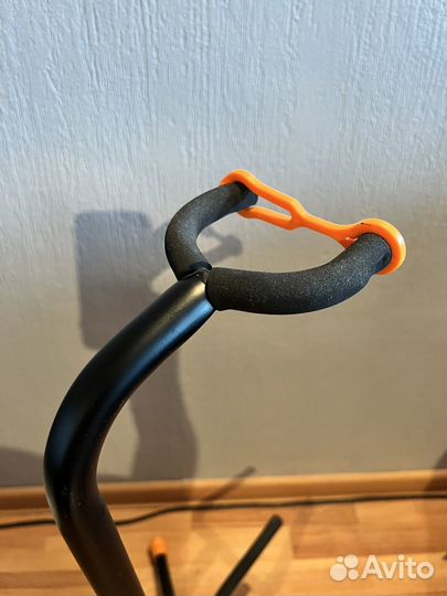 Ortega стойка для гитары новая