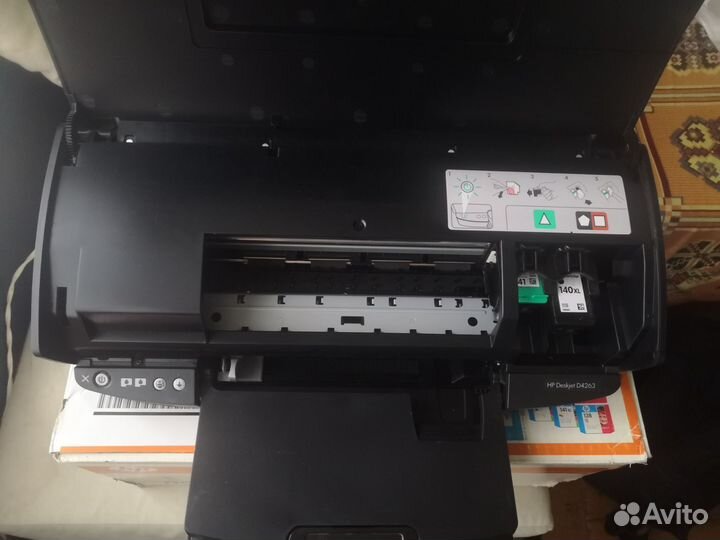 Струйный цветной принтер. Hp Deskjet d4263