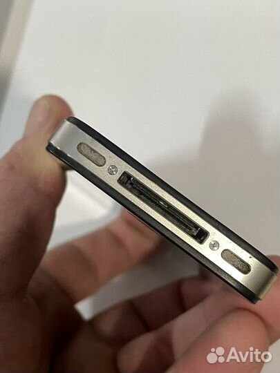 iPhone 4, 8 ГБ