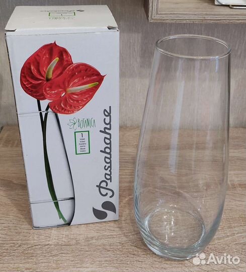 Ваза для цветов прозрачная