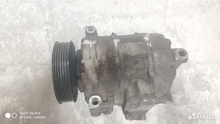 Компрессор кондиционера VW Passat b6 1K0820859S