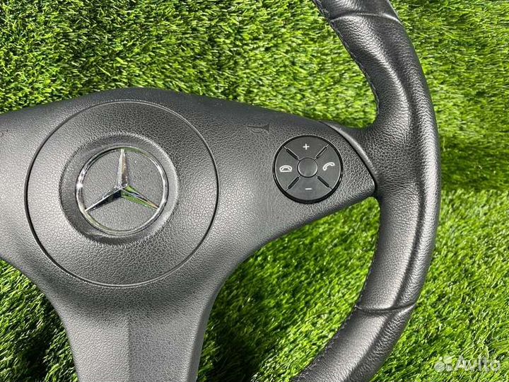 Руль Mercedes-Benz Cls-Class W219 CLS219 M273.960