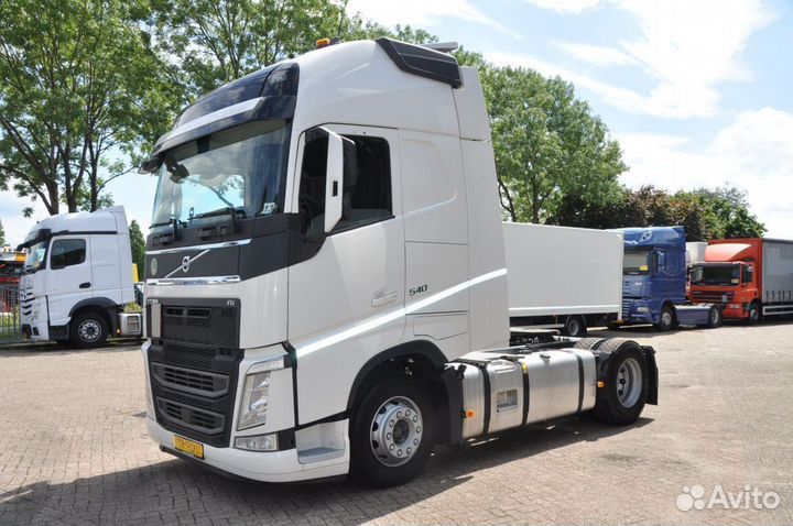 В разборке грузовик Volvo, FH с 2013