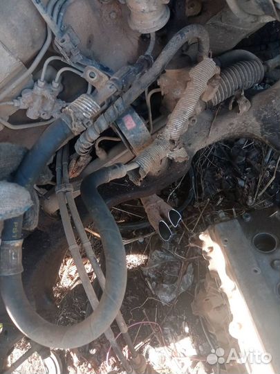 Трубка гура Toyota Avensis 1