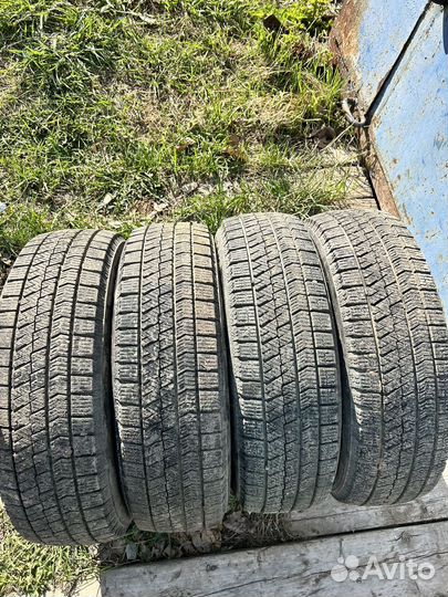 Bridgestone Blizzak VRX2 165/65 R14