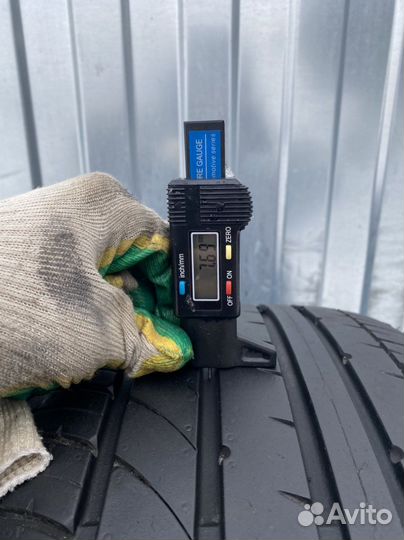 Achilles 2233 235/30 R20 88W