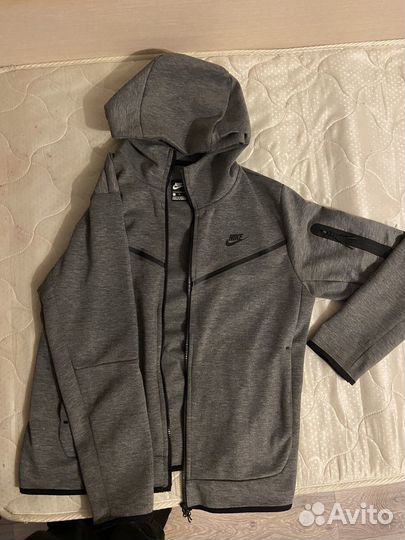 Nike tech fleece