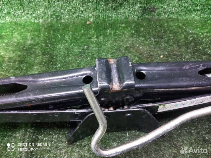 Домкрат Opel Corsa D (2006-2015)