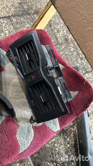 Центральная консоль воздуховода LADA granta FL