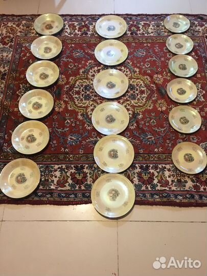 Фарфоровые тарелки