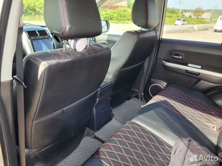 Suzuki Escudo 2.4 AT, 2010, 140 000 км