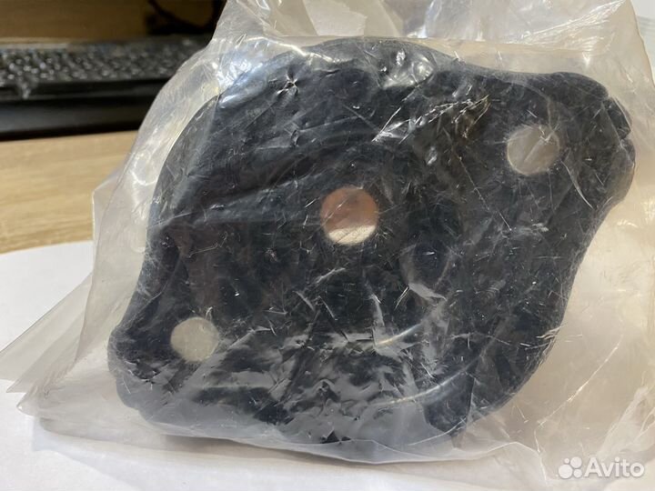 Опора заднего амортизатора Mitsubishi 4140A505