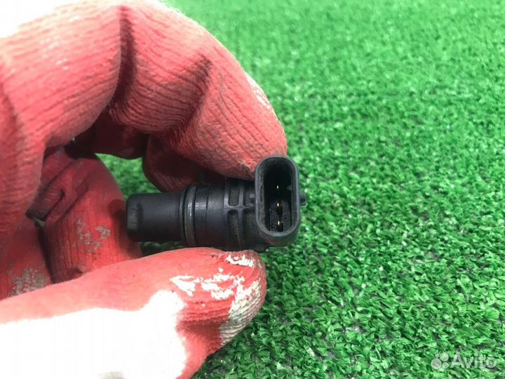 Датчик положения распредвала Audi A4 B8 cala 2008