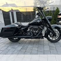 Harley Davidson road king special