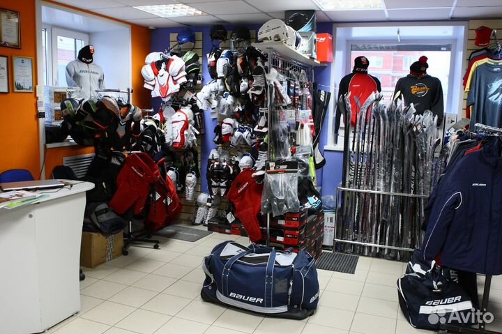 Хоккейная форма, коньки, клюшки в главспорт