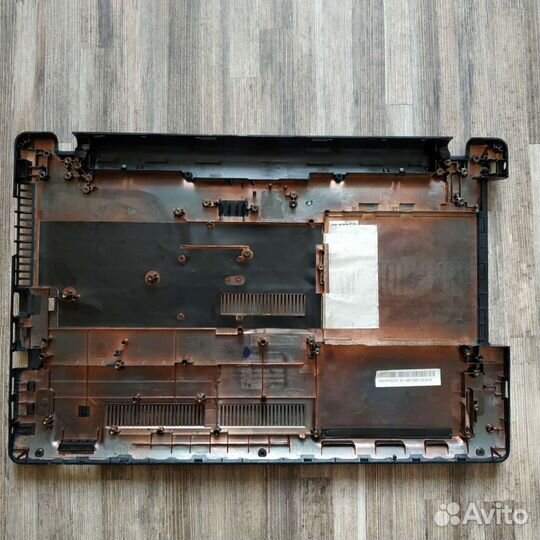 Ноутбук Asus K550D в разборе по запчастям