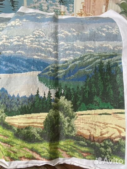 Картина вышитая крестом ручная работа 55х80 см
