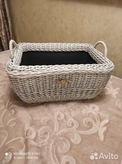 Дровница из ротанга