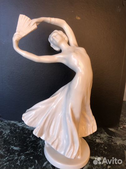 Фарфоровые статуэтка балерина