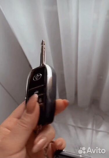 Ключ Toyota