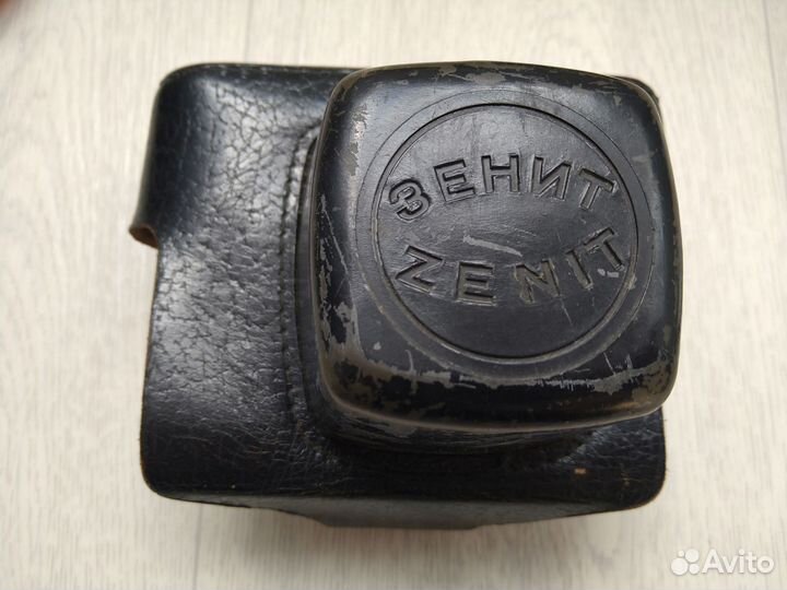 Плёночный фотоаппарат зенит Е