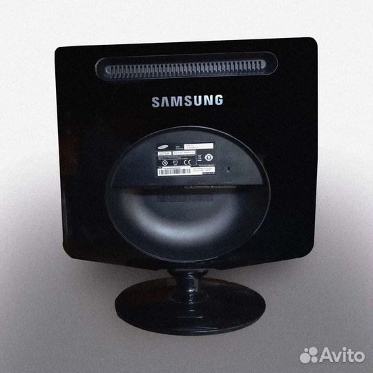 Монитор для компьютера Samsung SyncMaster 932B