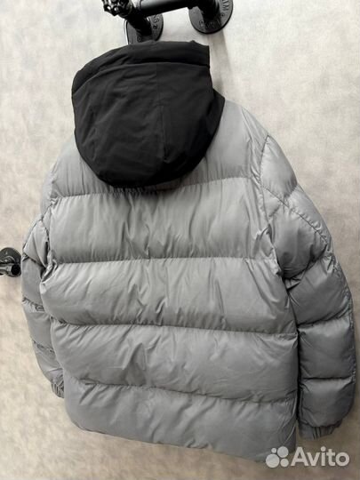 Теплая куртка Moncler