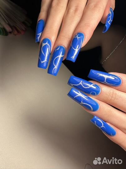 Маникюр и наращивание ногтей