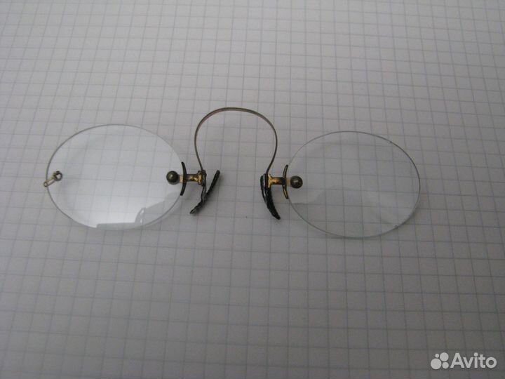 Пенсне Америка 19 век