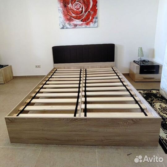 Двухспальная кровать 160х200 Б/у