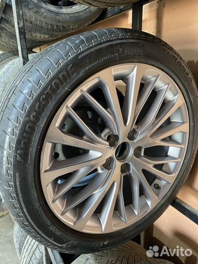 Запаска на камри 70