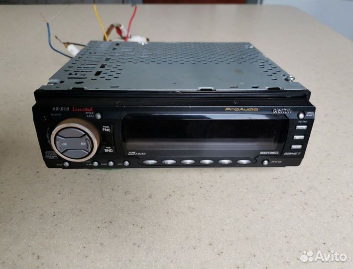 Магнитола Clarion HX-D10