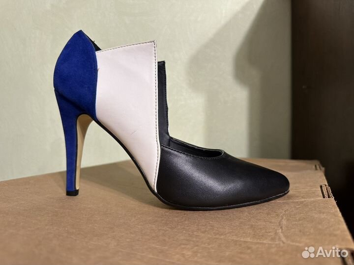 Lost Ink Туфли лодочки 40 размер