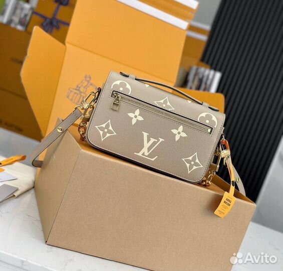 Сумка Louis Vuitton Pochette Metis