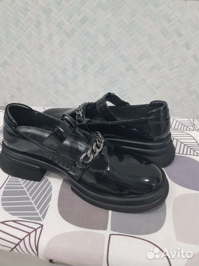 Туфли для девочки 37 р-р, стелька 24 см