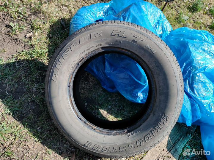 Bridgestone Dueler H/T 684II 205/70 R15