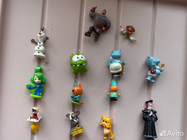 Фигурки киндер разные