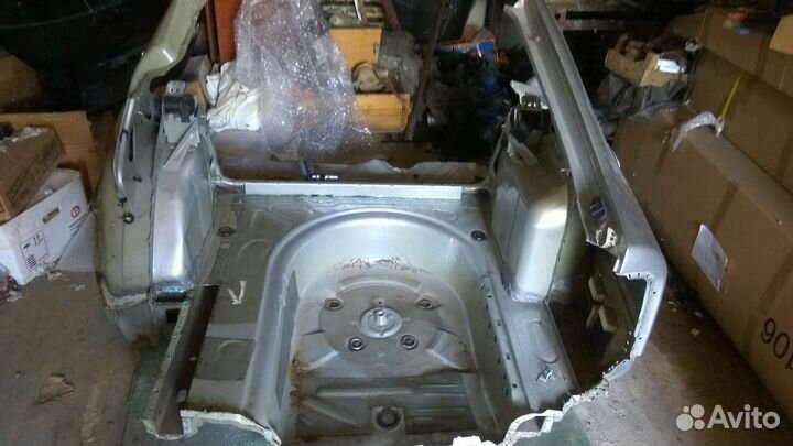 Крыло заднее правое skoda Octavia tour