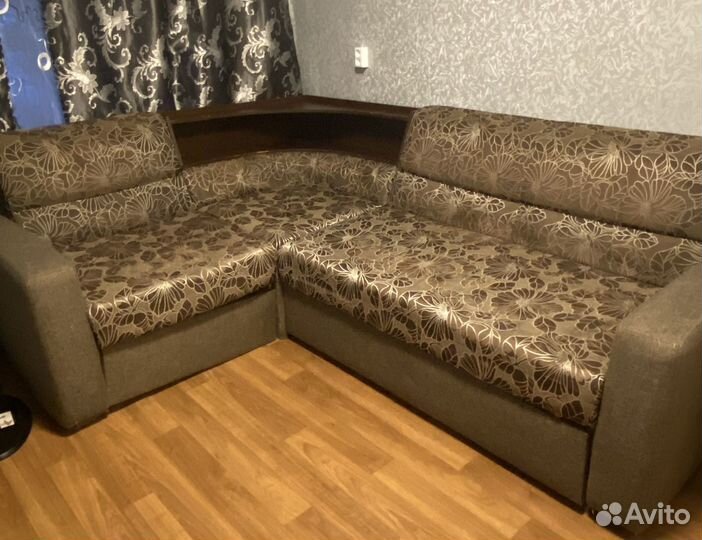 Угловой диван