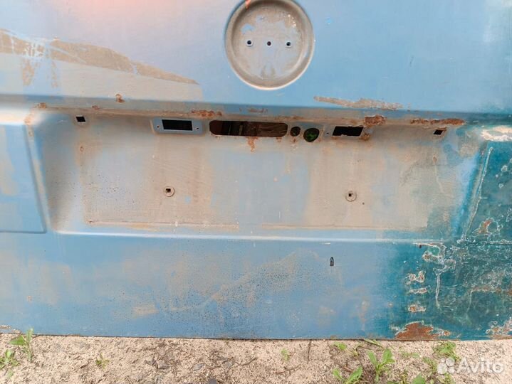 Задняя дверь на volkswagen transporter t4