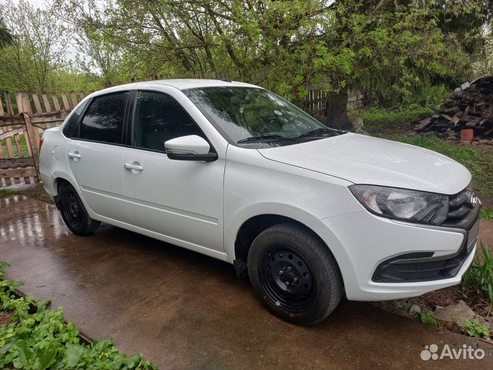 LADA Granta 1.6 МТ, 2022, 38 000 км