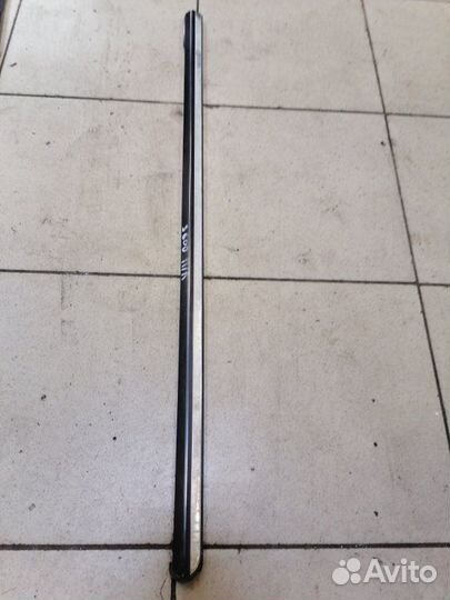 Бархотка внешняя на дверь передняя левая