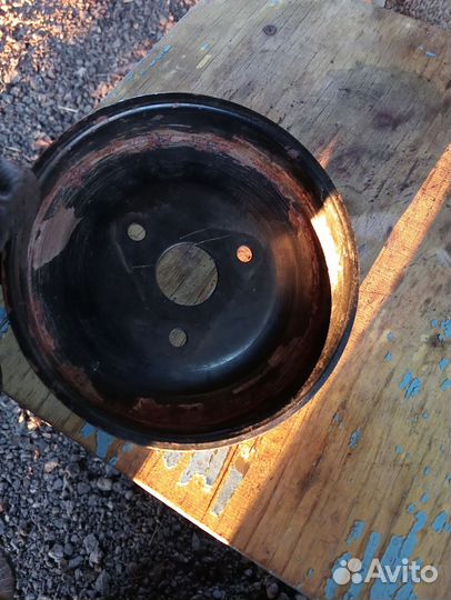 Шкив помпы lancer 10.мотор 1.8-2.4