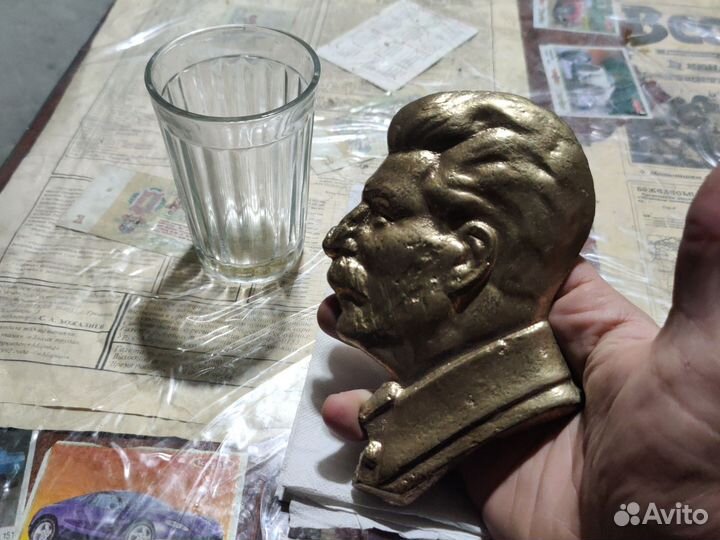 Барельеф / И.В. Сталин