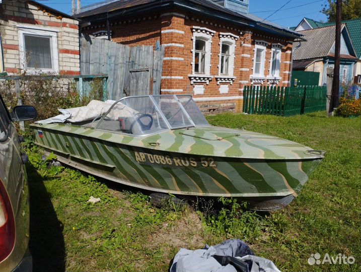 Моторная лодка Прогресс 2